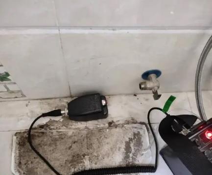西藏屋顶漏水维修公司分享下卫生间漏水的危害及解决方法
